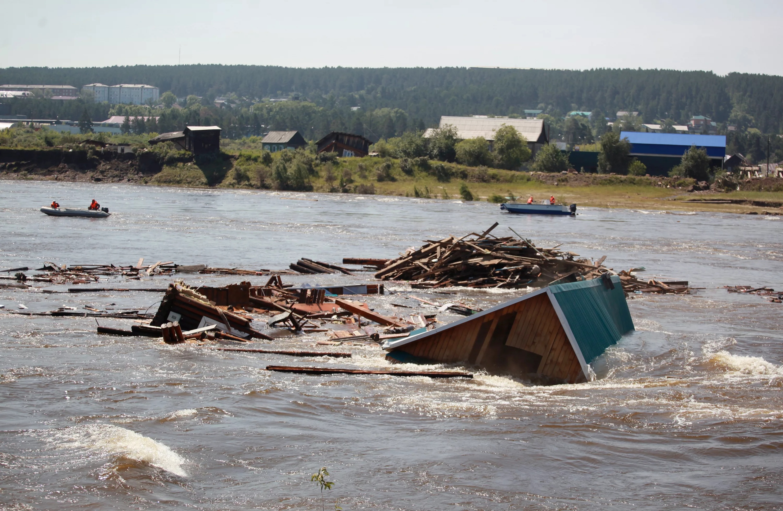 Где сейчас наводнения в россии. Потоп в Иркутской области 2019. 7 Июля 2001 года в Иркутской области наводнение. Наводнение в Иркутской области 2021 Тулун. Тулун потоп Иркутской области.